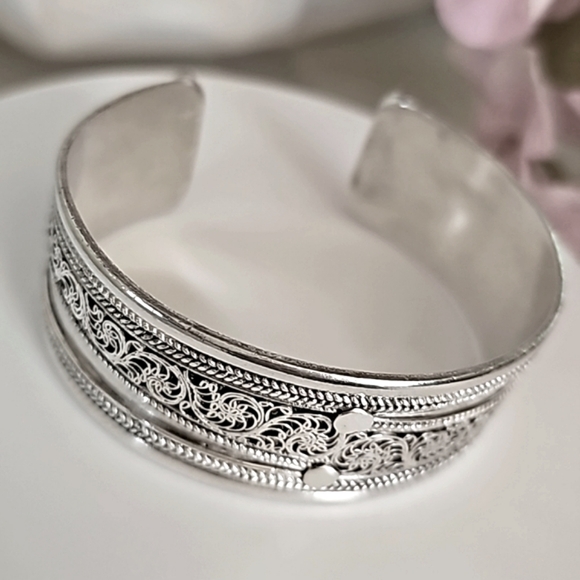 Sterling Silver Wide Cuff Bracelet Heavy! 39 Grams! - Picture 4 of 11